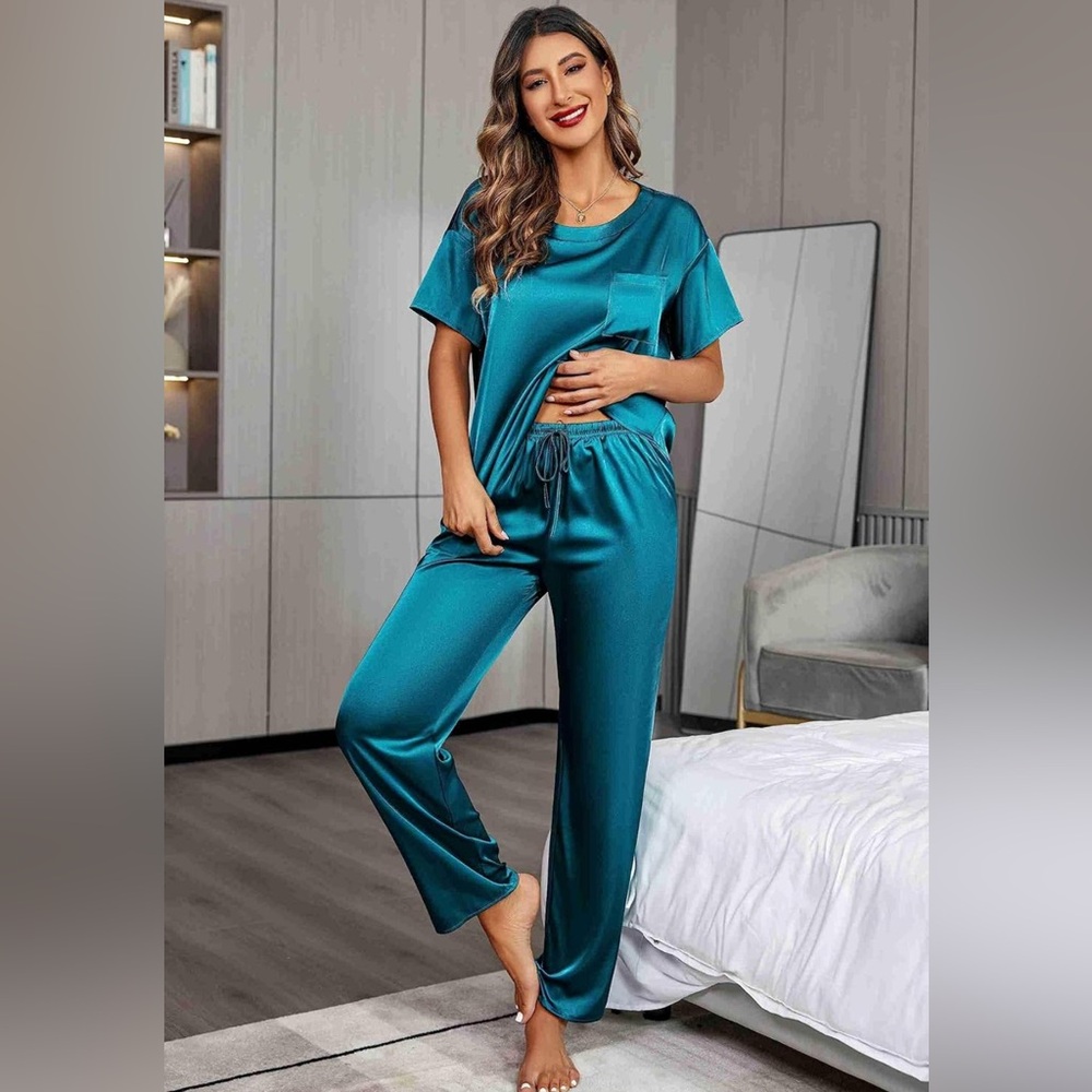 NWT Satin Silky Pajama Set in Teal
